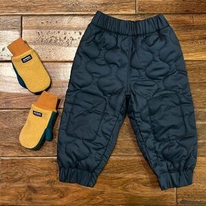 Patagonia Baby Snow Pants and Gloves Size 6-12 Months